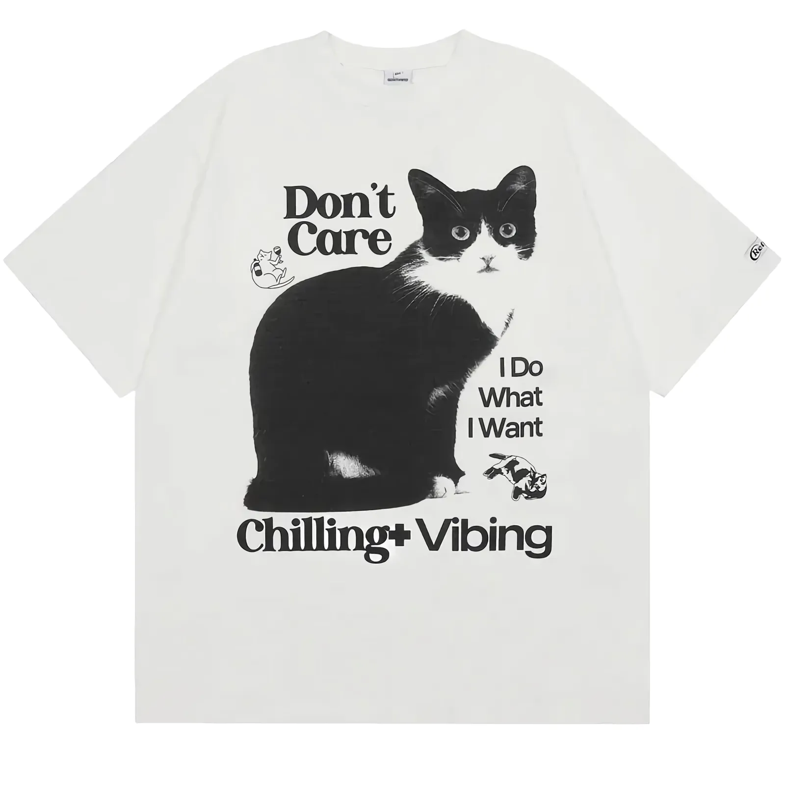 'Chilling + Vibing' Graphic Print Cotton T-Shirt