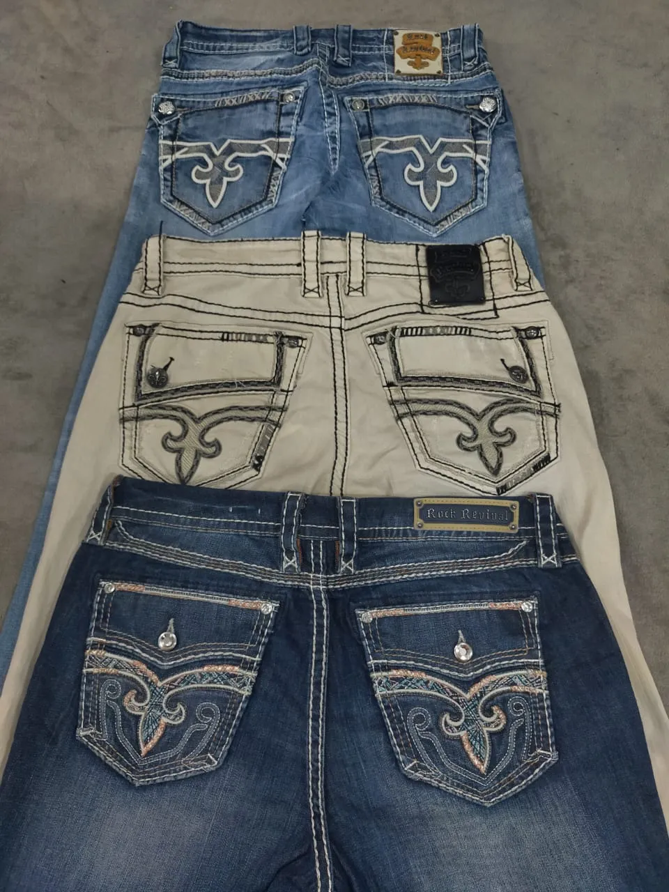 CR2321 Rock Revival jeans - 15 Pcs