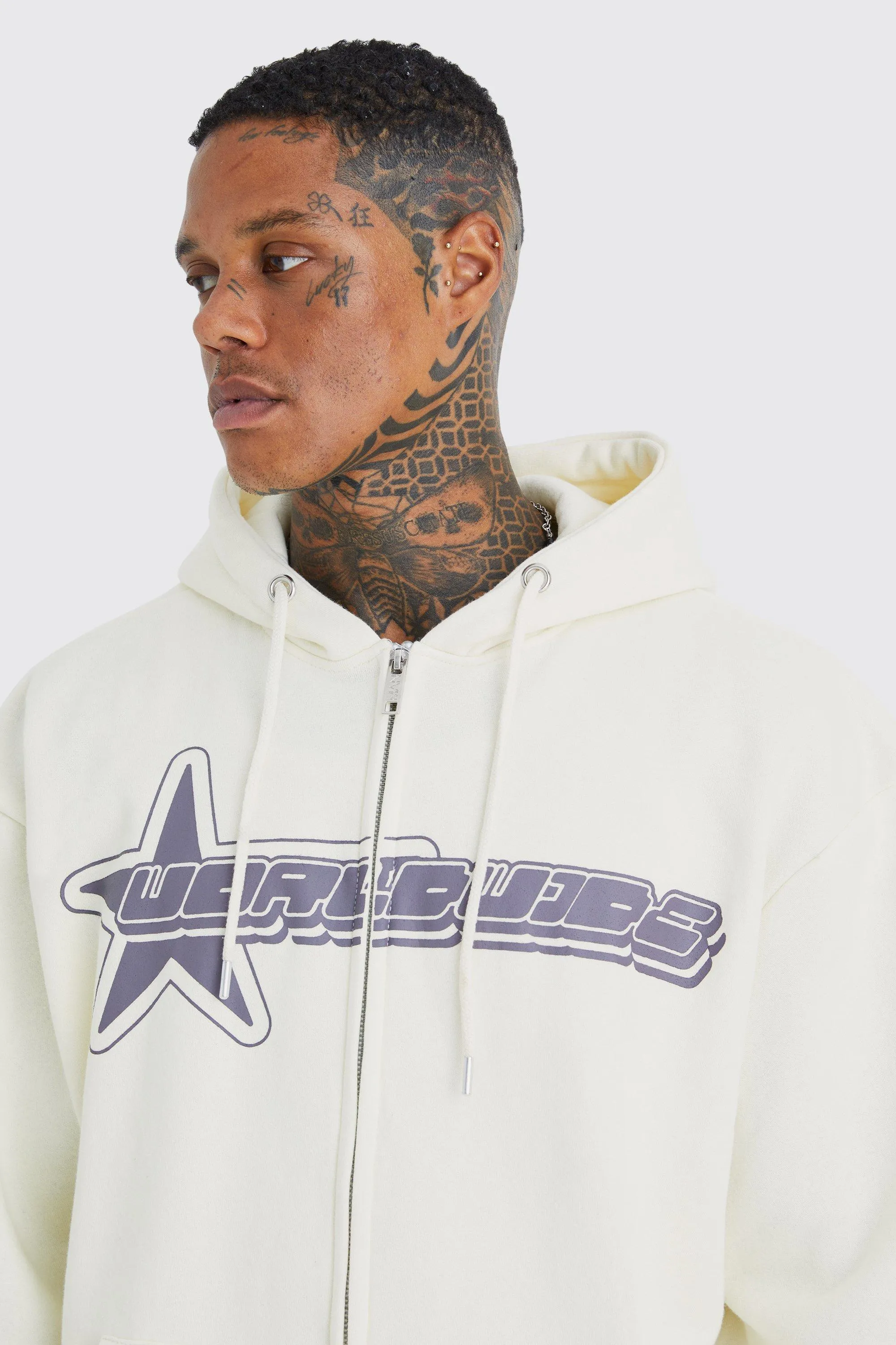 Hoodies & Sweatshirts | Oversized Worldwide Star Zip Through Hoodie | boohooMAN