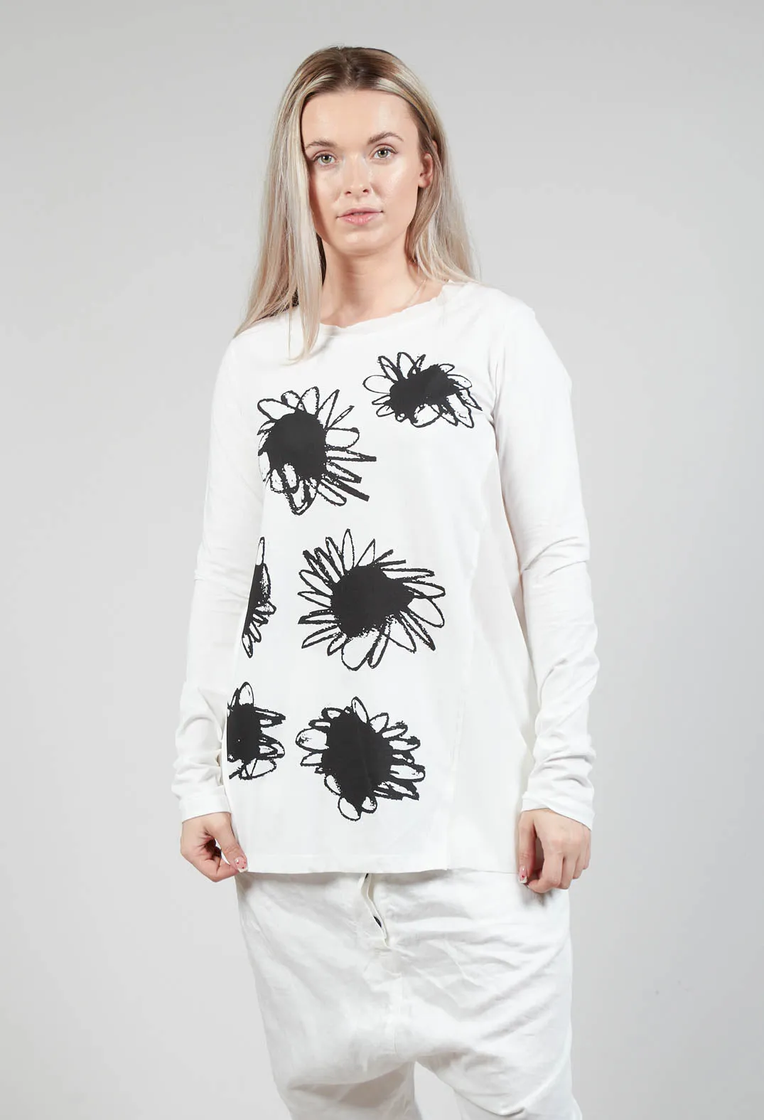 Sunflower Graphic Top in White Print